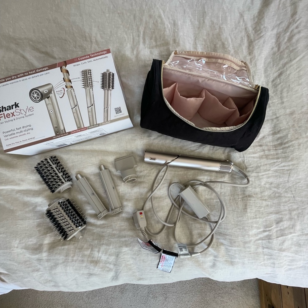 Shark Flexstyle with Travel Case